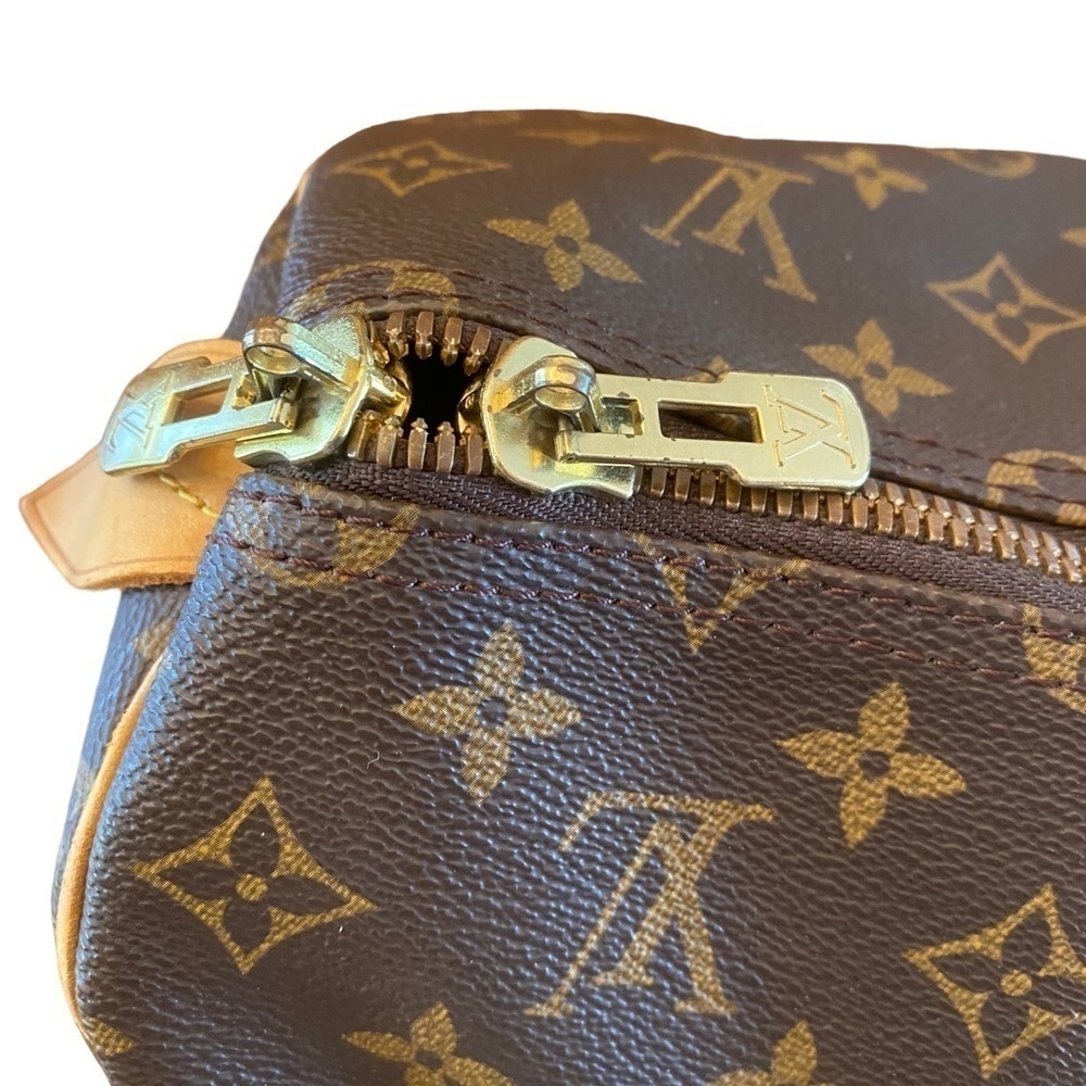Louis Vuitton Keepall 50 Monogram - Picture 10 of 14